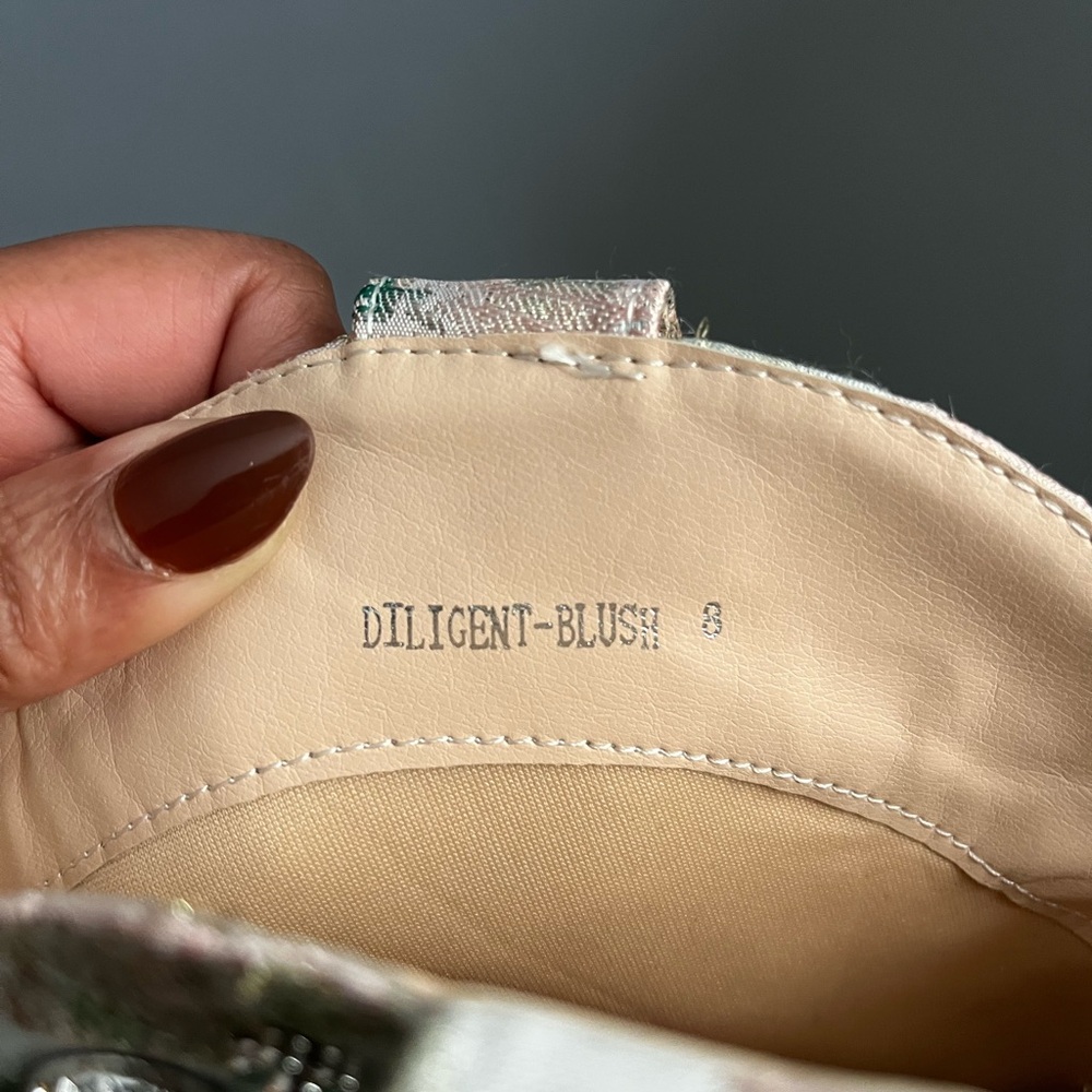 Azalea Wang Diligent Western Bootie - Picture 6 of 6